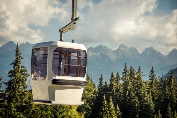 Gondola Ski Lift Mountain Ski Resort Green Forest Alps Italy — Stockfoto