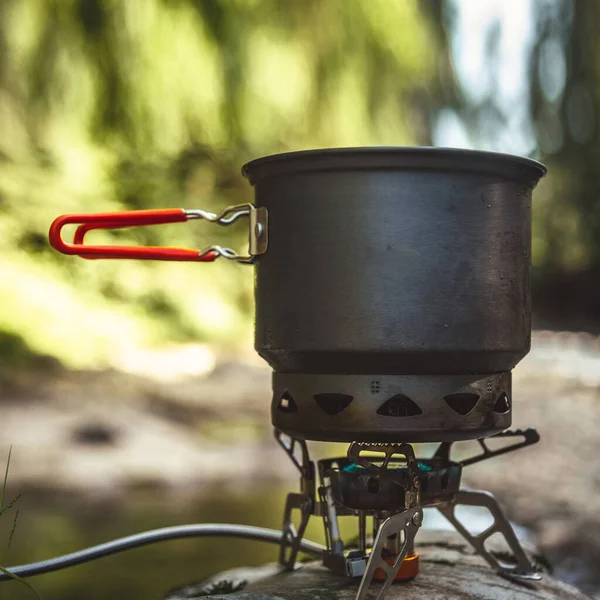 Cooking Food Using Camping Gas Hike River Carpathians — Stockfoto