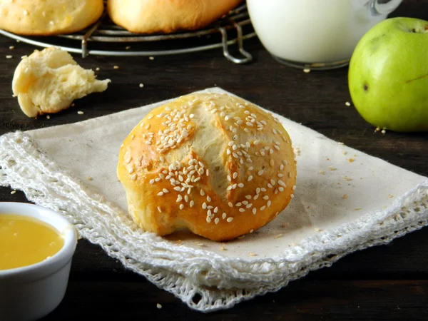 Rollos de miel - Manzana —  Fotos de Stock