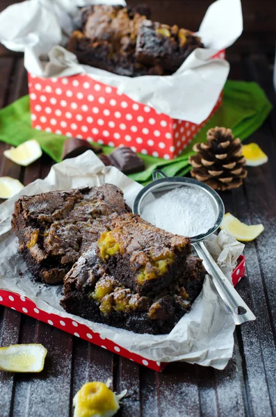 Brownie with lemon Kurdish — Stock Photo, Image