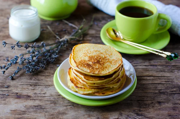 Pannkakor med keso — Stockfoto