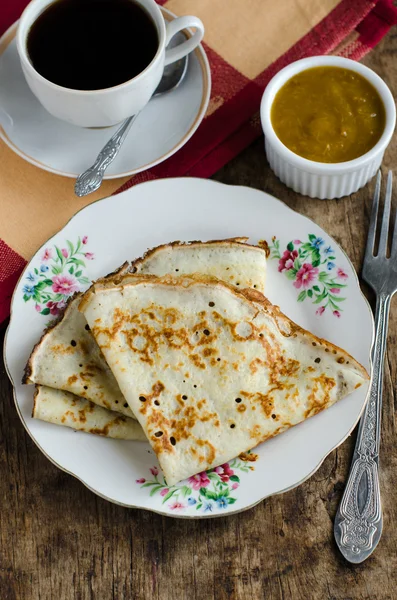 Delicate pancakes on kefir — Stock Photo, Image