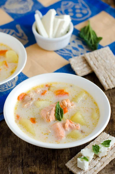 Sopa con queso y salmón —  Fotos de Stock