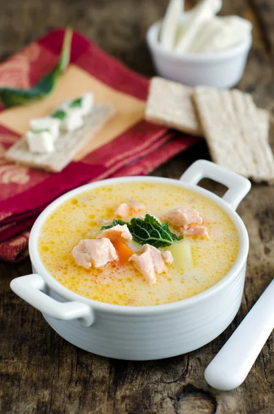 Supă de brânză cu legume și somon — Fotografie, imagine de stoc