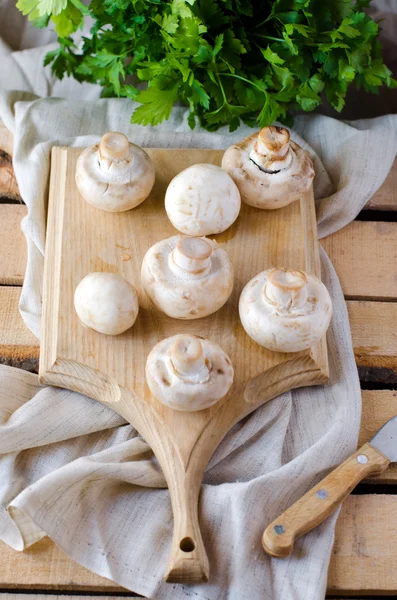 Mushrooms on a cutting Board — Stock Photo, Image