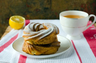 krema ile doldurulmuş eklerleri