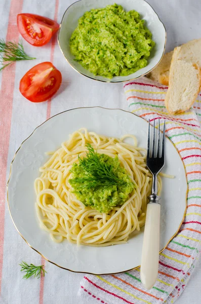 Spaghetti z sosem — Zdjęcie stockowe