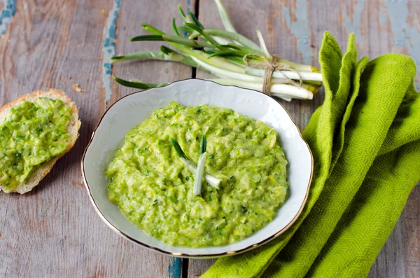 yabani sarımsak sosu