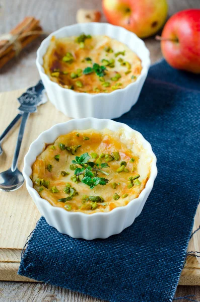 Cottage cheese and Apple souffle — Stock Photo, Image