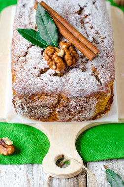 kek fındık ve baharatlar