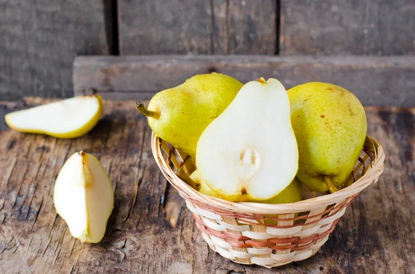 Fresh pears — Stock Photo, Image