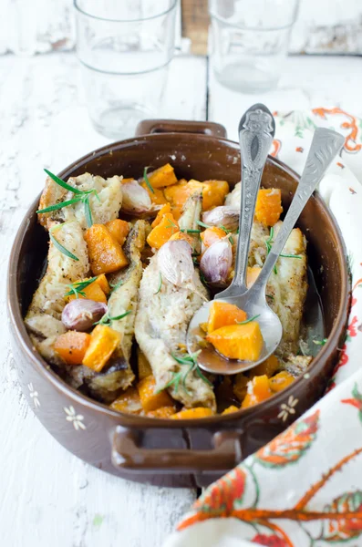 Pesce al forno con zucca — Foto Stock