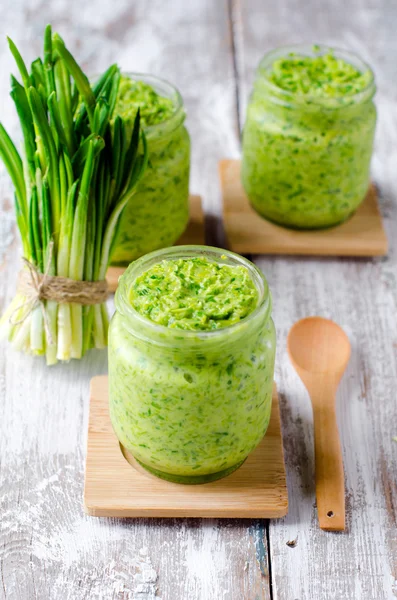 Sauce of wild garlic — Stock Photo, Image