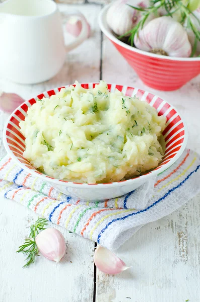 Purê de batata ou assado com alho — Fotografia de Stock