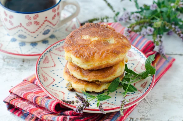 Kaas pannenkoeken met vanille en rozijnen — Stockfoto