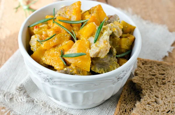 Stufato di carne con zucca — Foto Stock