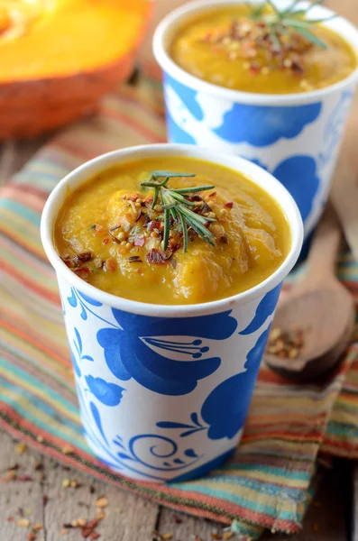 Pumpkin cream soup with pepper and spices — Stock Photo, Image