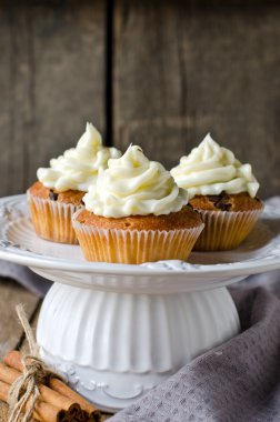 krem peynirli çörekler