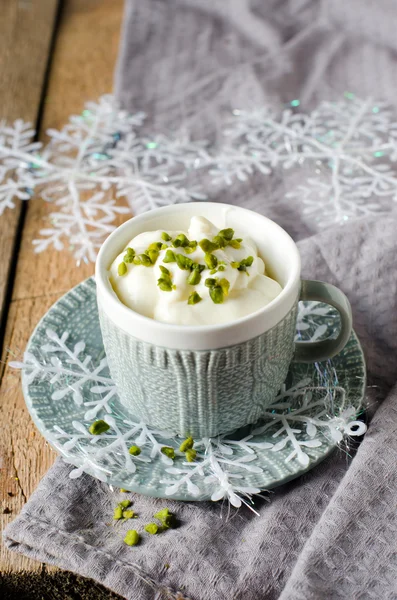 Pouding à la vanille dans une tasse — Photo