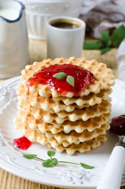 Waffle reçelli Kahvaltı