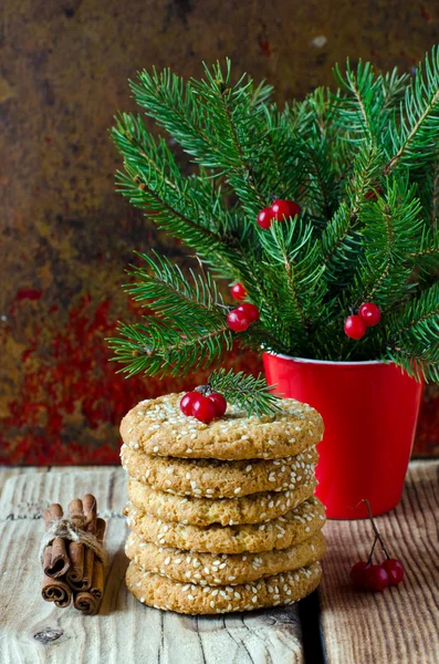 Christmas cookies on the table with Christmas decorations — Stock Photo, Image