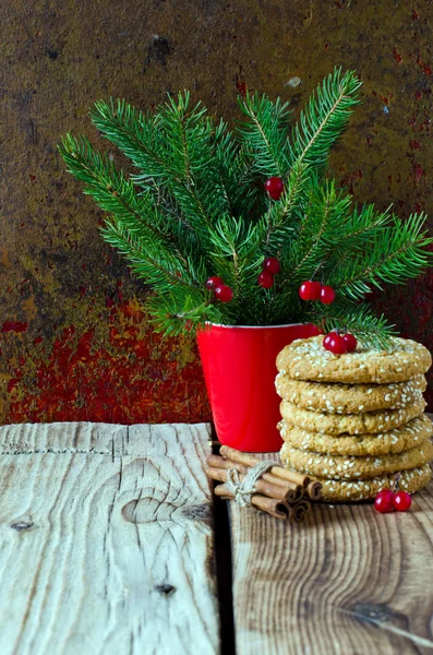 Christmas cookies on the table with Christmas decorations — Stock Photo, Image