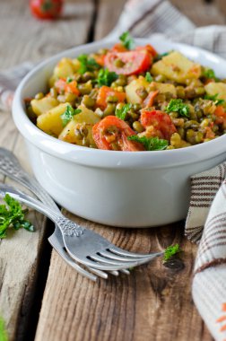 mAŞ fasulyesi sebze ile Komposto