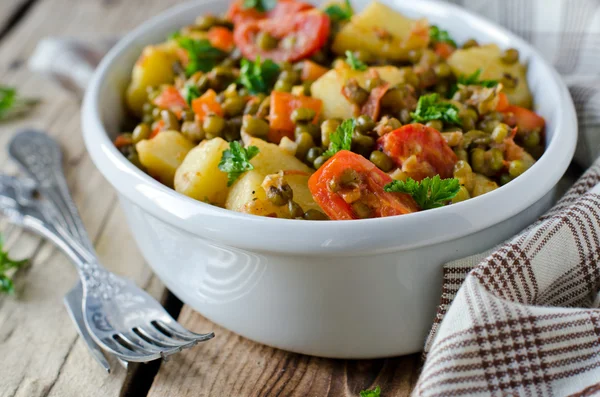 Frijoles mungo guisados con verduras — Foto de Stock