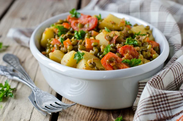 Mung beans stewed with vegetables — Stock Photo, Image