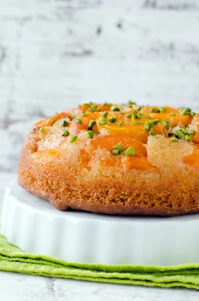 Meruňkový koláč a pistácie — Stock fotografie