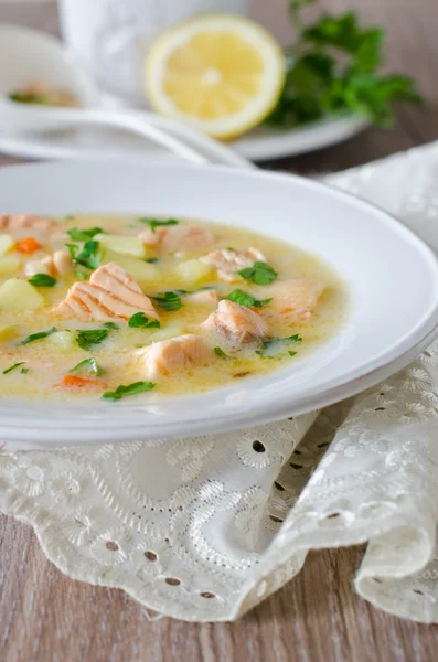 Sopa de queso con salmón —  Fotos de Stock