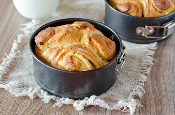 Brioche com queijo — Fotografia de Stock