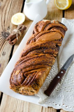 Maya rulo ile haşhaş tohumu