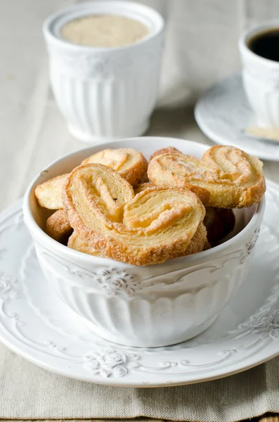 Biscuits de pâte feuilletée au sucre — Photo