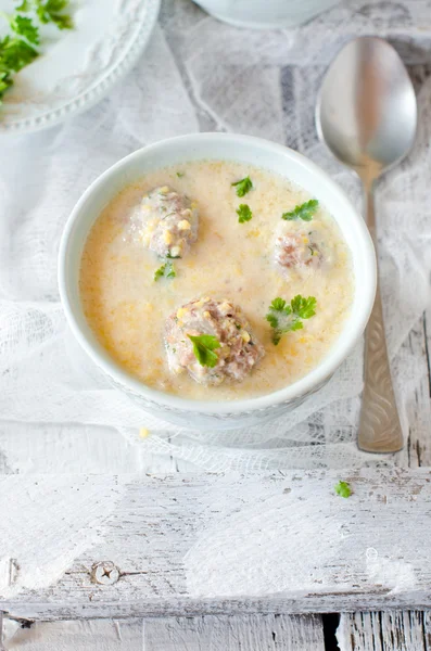 Zupa z klopsikami — Zdjęcie stockowe