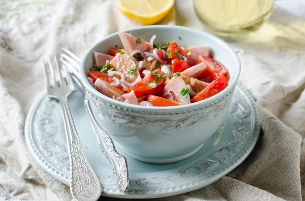 jambon ve domates salatası