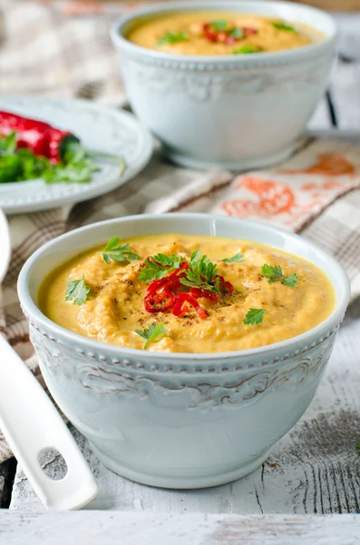 赤唐辛子とキャロット クリーム スープ — ストック写真