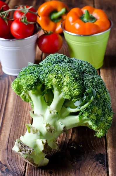 Brokoli mentah, tomat, paprika — Stok Foto