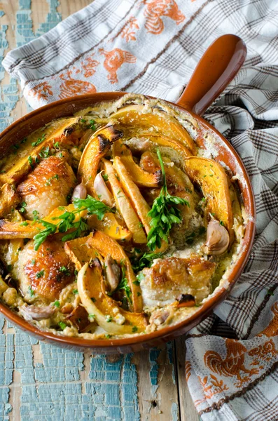 Chicken with pumpkin and cream — Stock Photo, Image