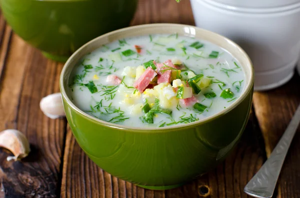 Sopa fría de verano, okroshka —  Fotos de Stock