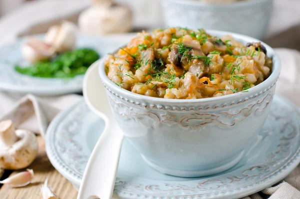 arpa yulaf lapası kabak, mantar ve havuç