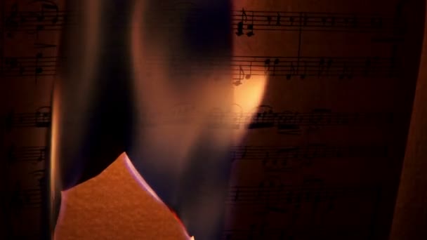 Brûler des feuilles de musique 