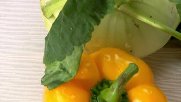 Grönsaker, tilt upp — Stockvideo