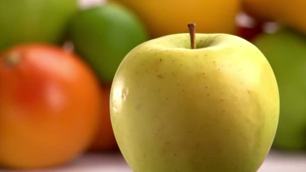 Green and red Apple, 2 clips — Stock Video