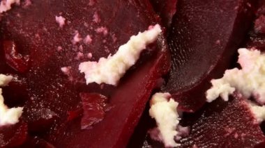 krem peynirli kırmızı pancar