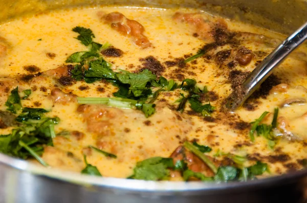 taze hazırlanan pakora köri