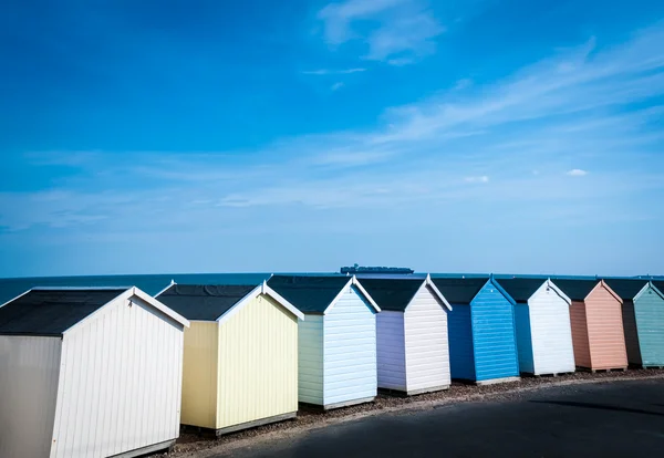 Cabanes de plage à Felixstowe, Suffolk, Royaume-Uni . — Photo
