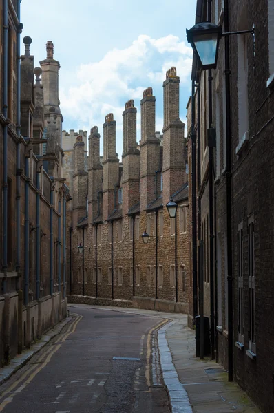 Улицы Кембриджского университета, Кембридж, Англия, Великобритания — стоковое фото
