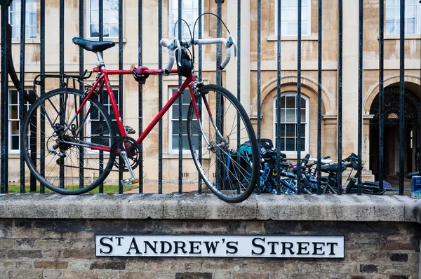 圣安德鲁斯街头，英格兰，英国剑桥签收 — 图库照片