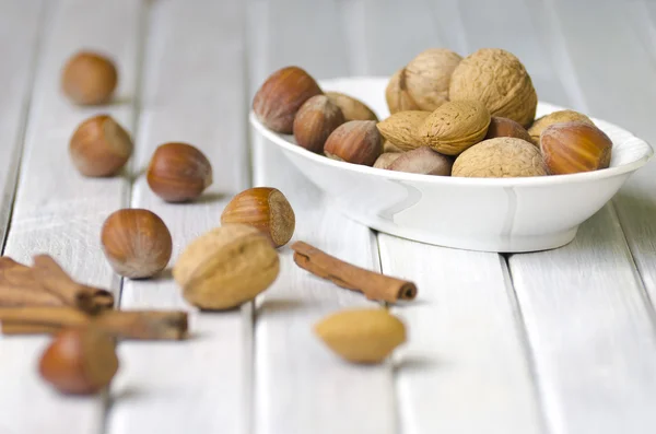 fındık ile natürmort